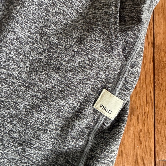 Vuori Heather Gray Casual Lounge Shorts with Drawstring - Picture 2 of 4